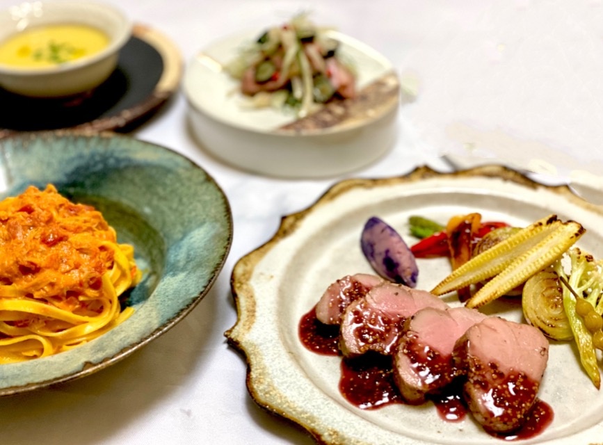 直送野菜と手打ちパスタを楽しむ豪華デリバリー
